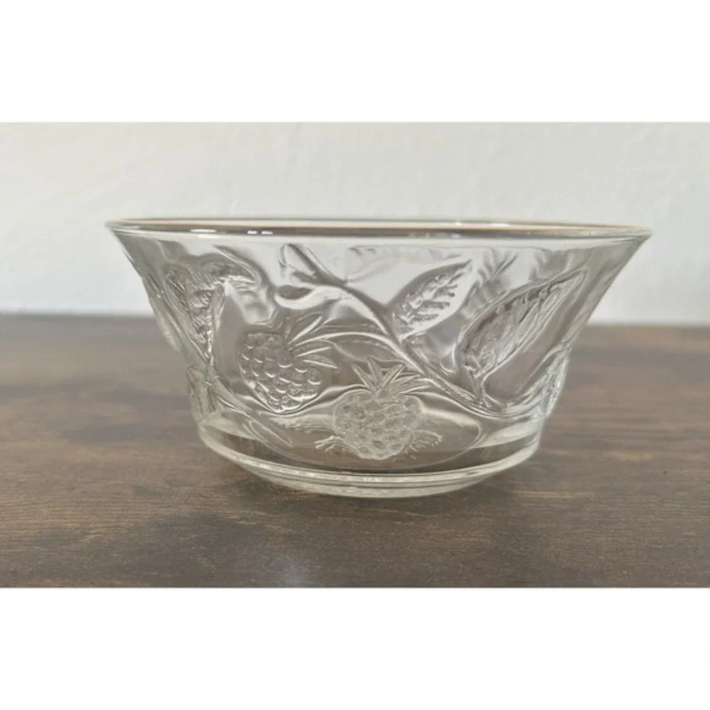 Vintage France Arcoroc Vine & Berry Clear Glass‎ Nut Bowl Gold Lid Trim